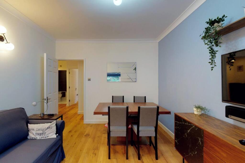 Lovely 2-Bedroom Flat Near Highgate Лондон Екстериор снимка