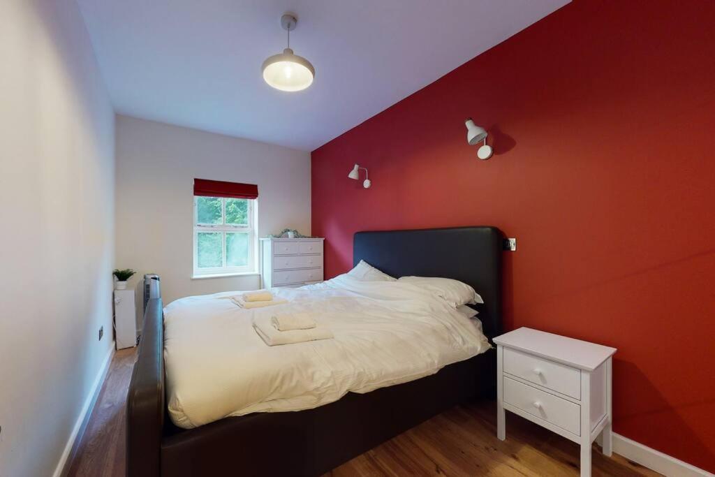Lovely 2-Bedroom Flat Near Highgate Лондон Екстериор снимка